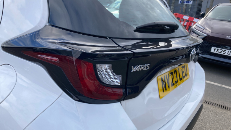 Toyota Yaris 1.5 Hybrid Icon 5dr CVT Hybrid Hatchback